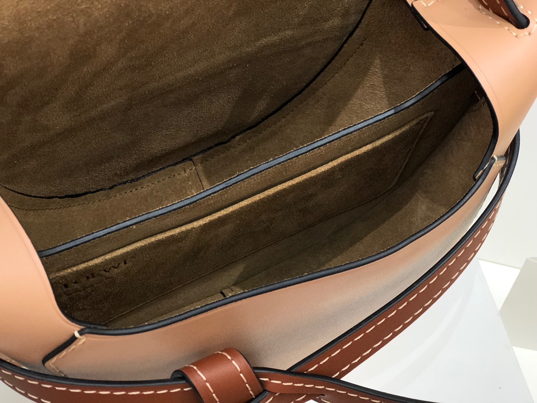 Handbags LOEWE zp size:20*19*11.5 cm - vstockx