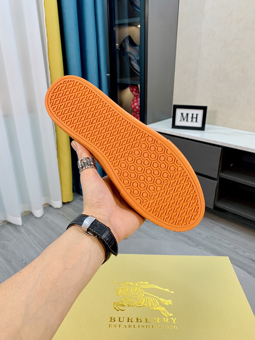 Burberry Perforated Check Sneaker 28 - vstockx