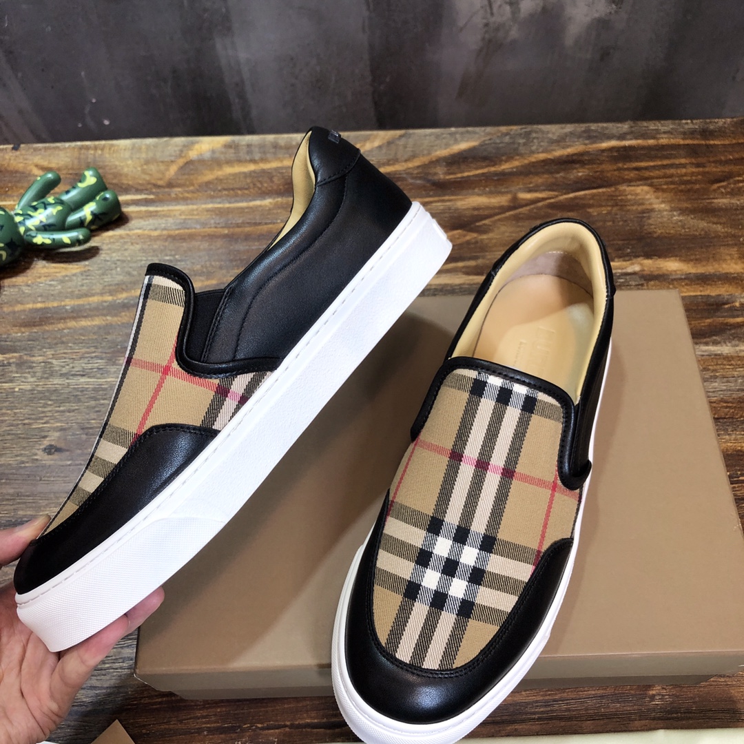 Burberry House Check Sneaker 3 - vstockx