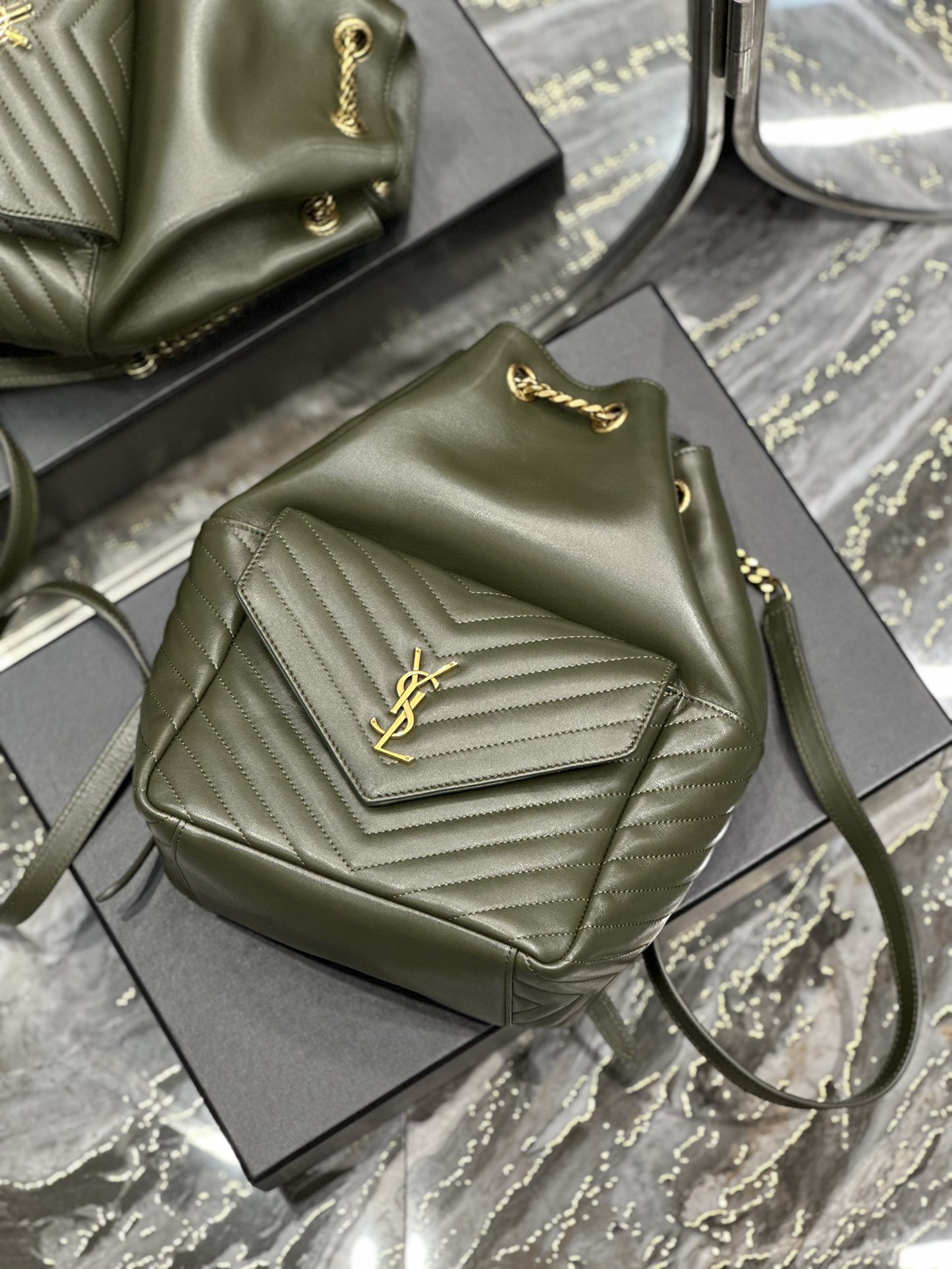 Handbags SAINT LAURENT 672609 size 22  29  15 cm - vstockx