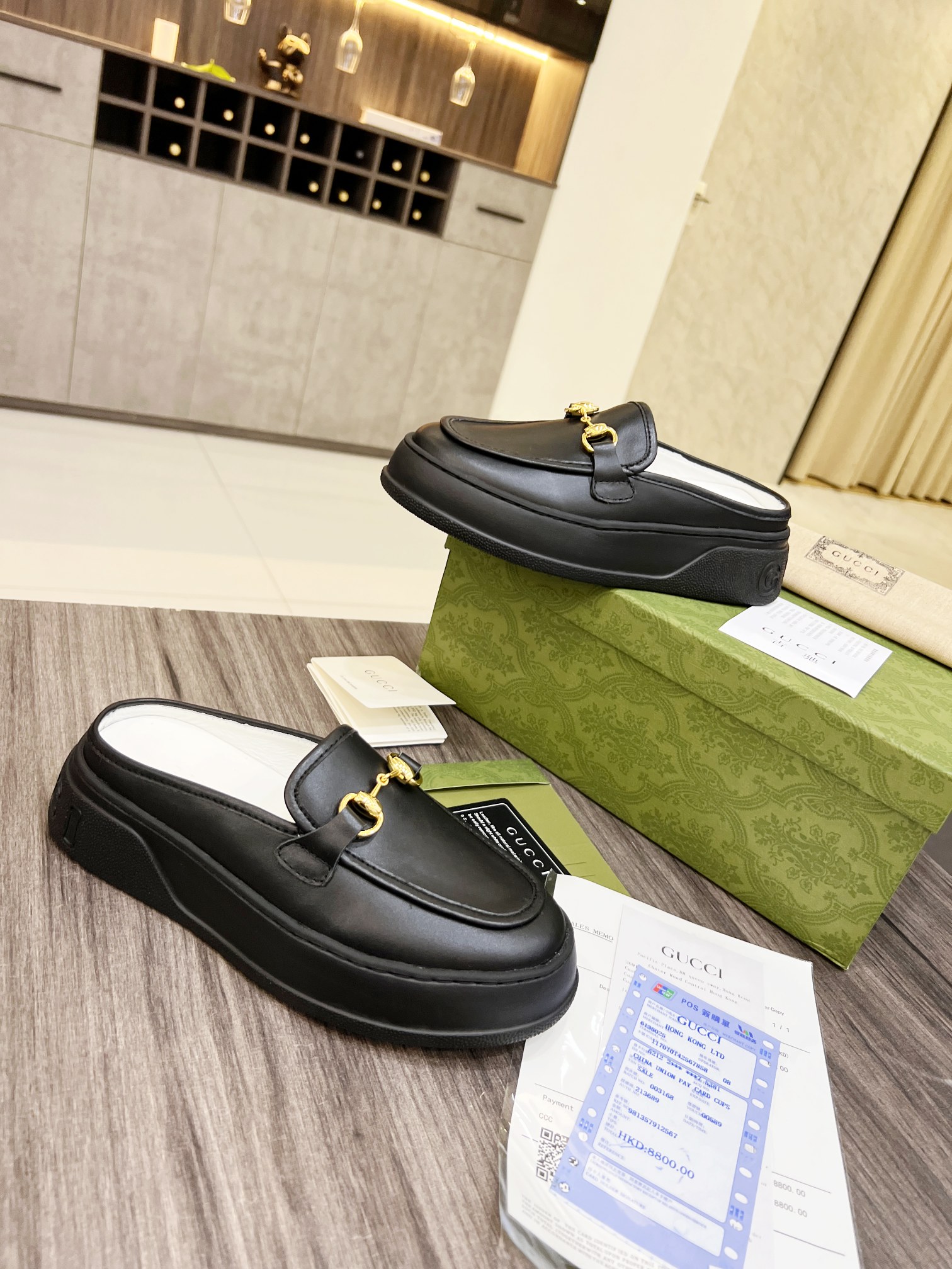 Gucci Women's WOMEN 6 - vstockx