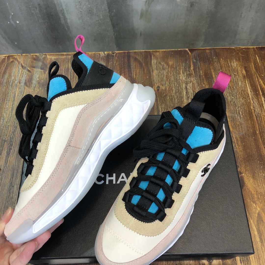 Chanel Fabric & Suede Calfskin Low Top Sneaker 17 - vstockx