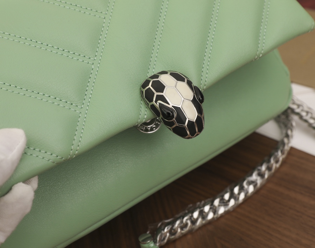 Handbags Bvlgari 28799391100 size:22.5*15*10 cm - vstockx