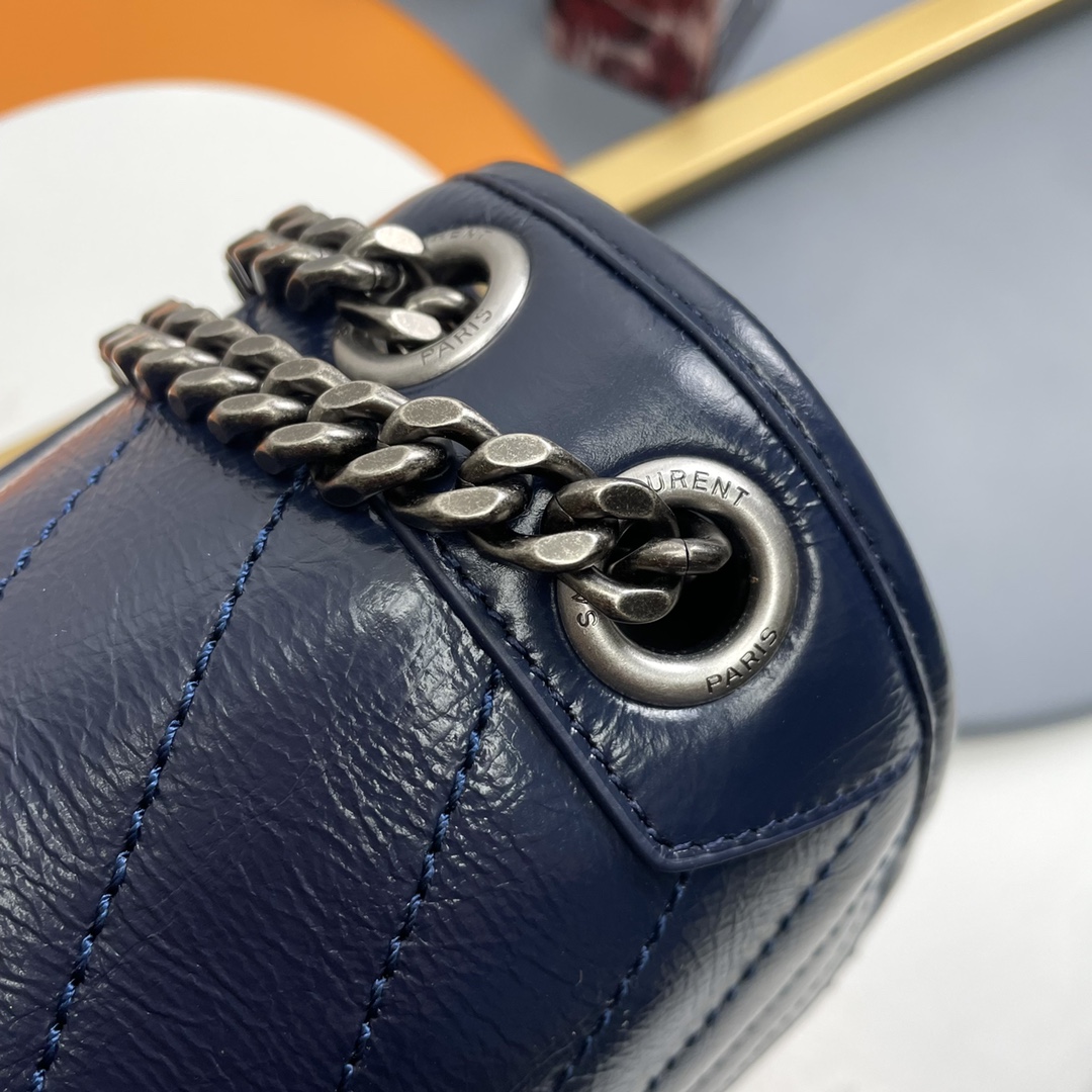 Handbags SAINT LAURENT 498894 size 28-21-8 cm - vstockx