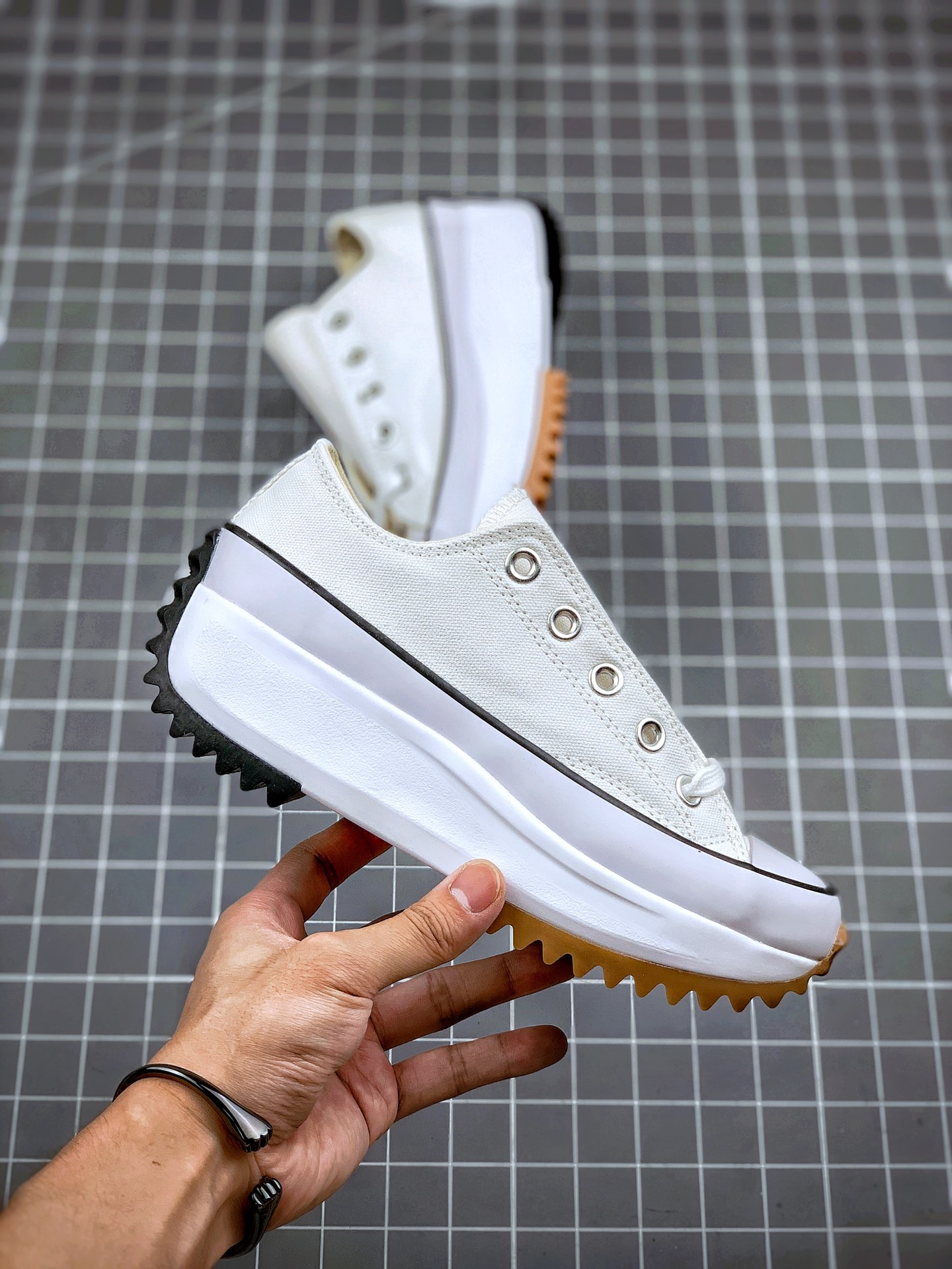 Converse Run Star Hike Ox White Black Gum - vstockx