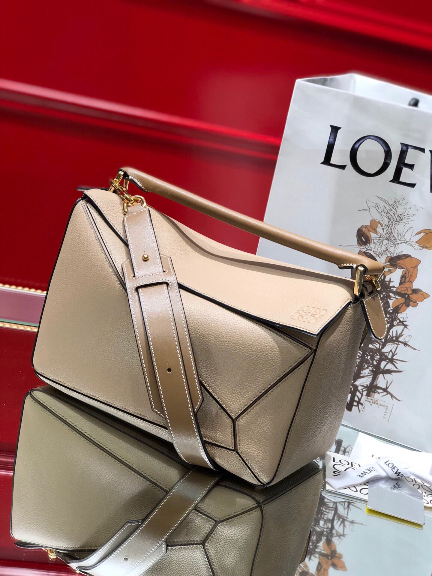 Handbags LOEWE Ykk size:29x18x12 cm - vstockx