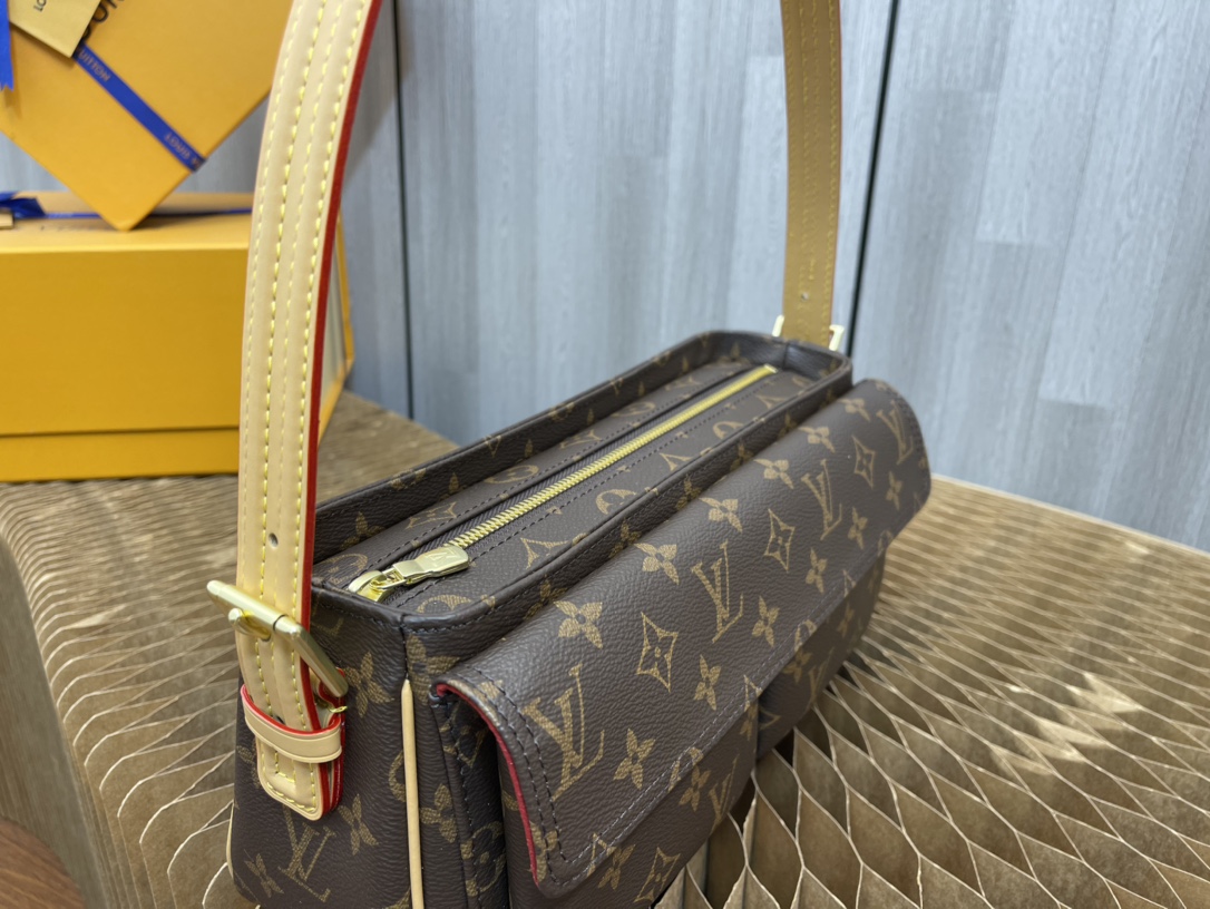 Handbag Louis Vuitton M51164 size 30x11x13 cm - vstockx