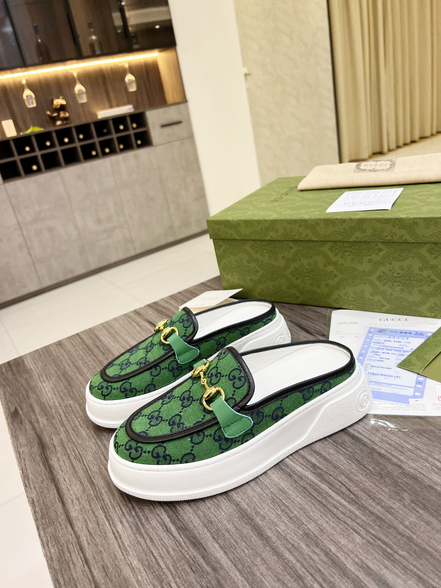 Gucci Women's WOMEN 6 - vstockx