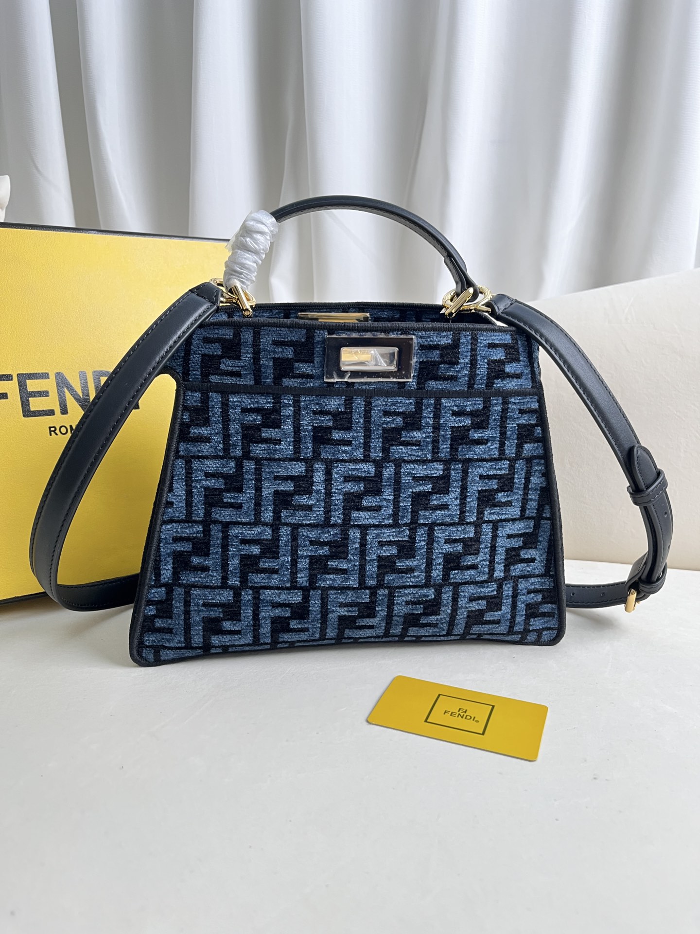 handbags FENDI 0229 size:27*21*11cm - vstockx