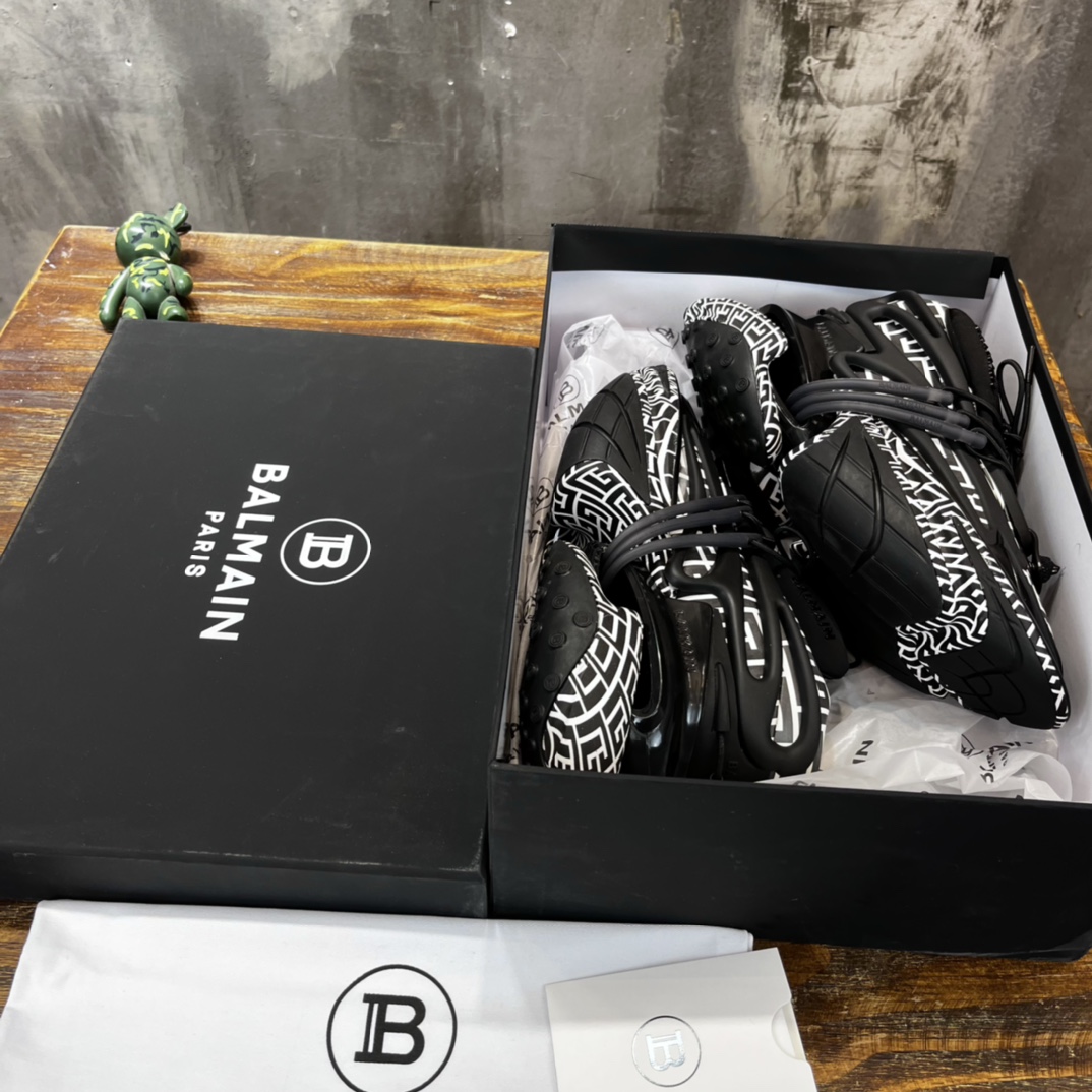 Balmain Sneaker 14 - vstockx