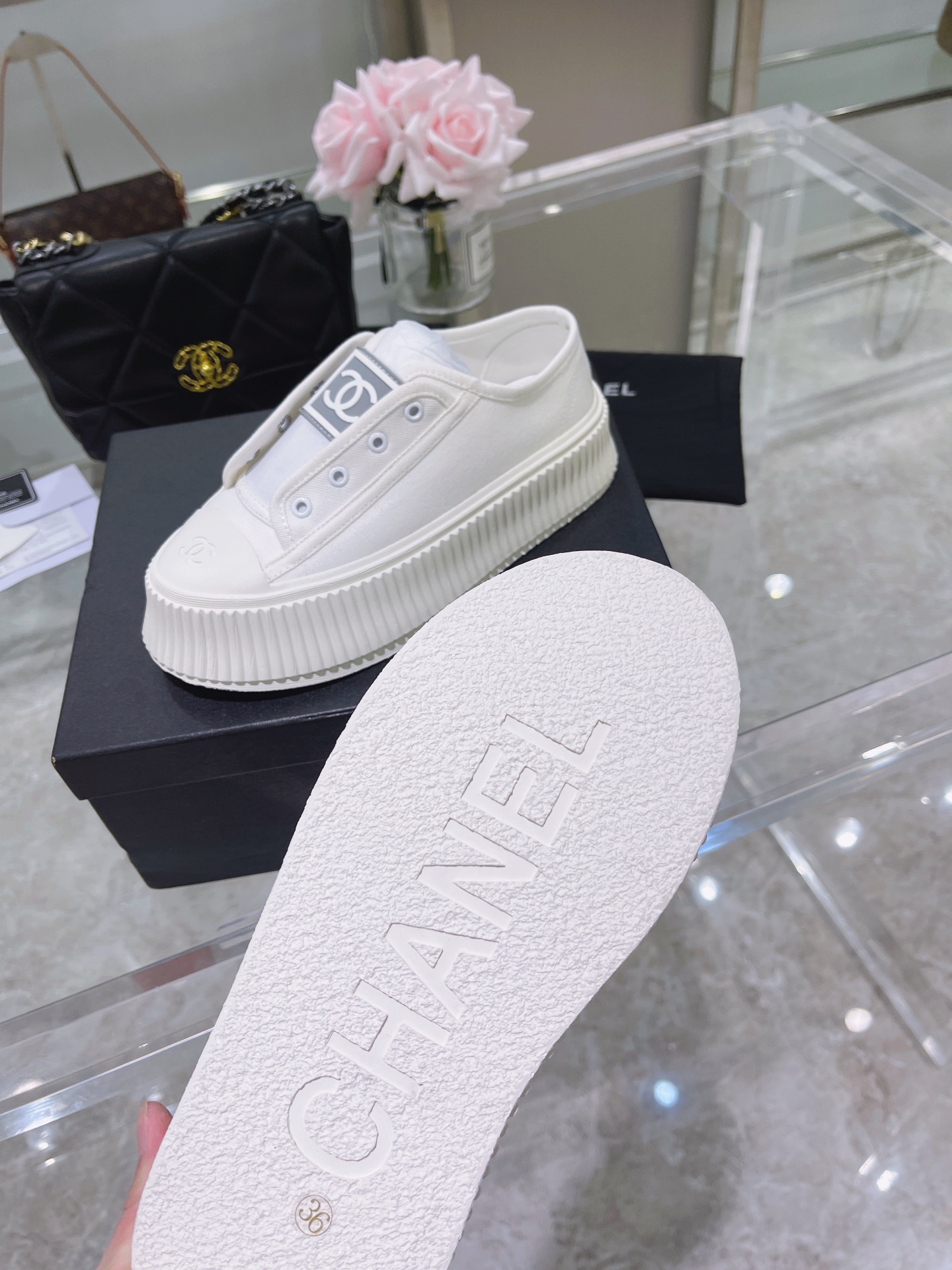 Chanel Platform Sneaker 19 - vstockx