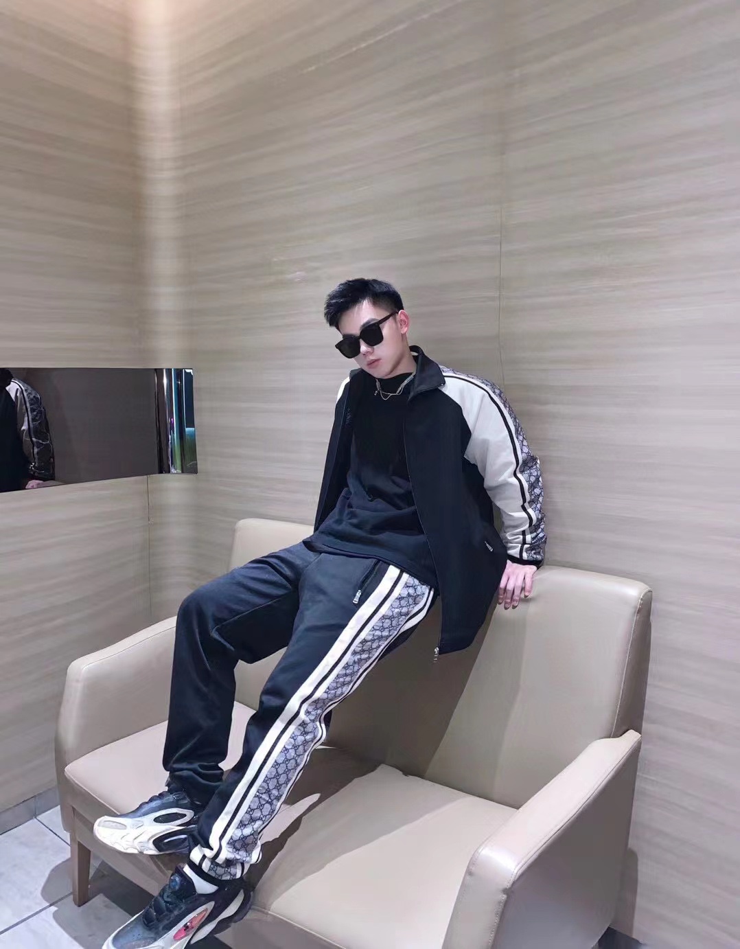 Clothes Gucci 408 - vstockx