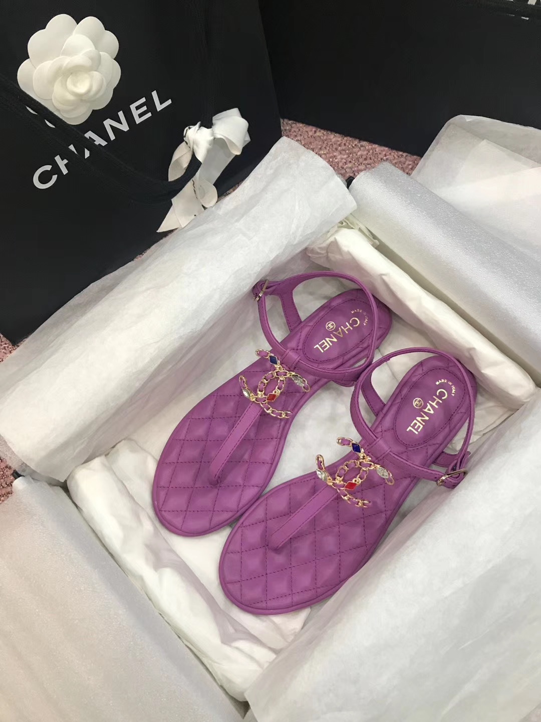 Chanel Slides 48 - vstockx