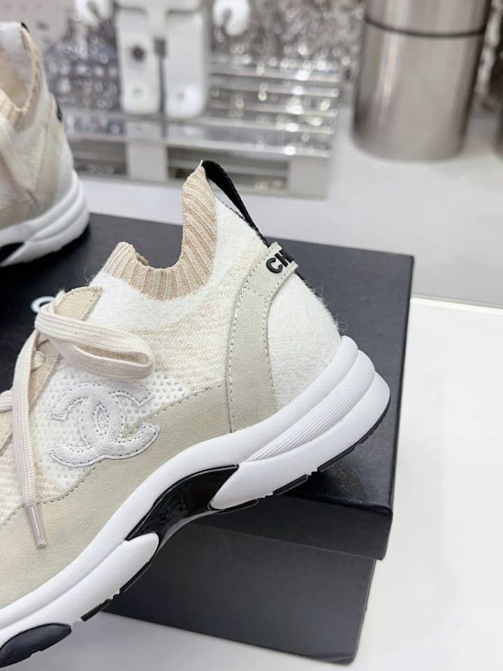 Chanel Trainers Knit & suede calfskin ivory - vstockx