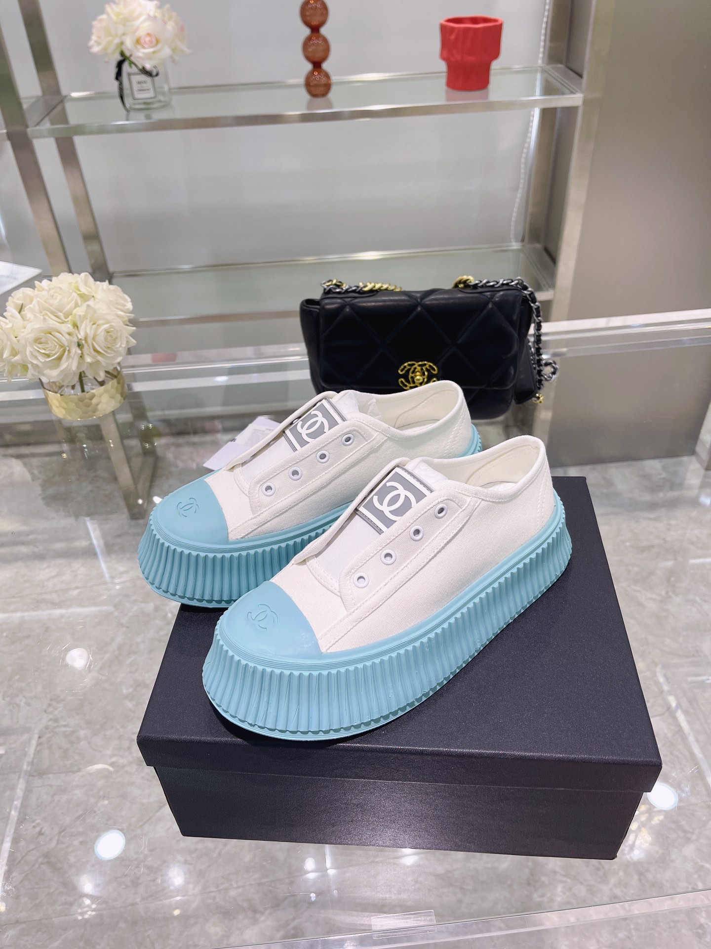 Chanel Platform Sneaker 13 - vstockx