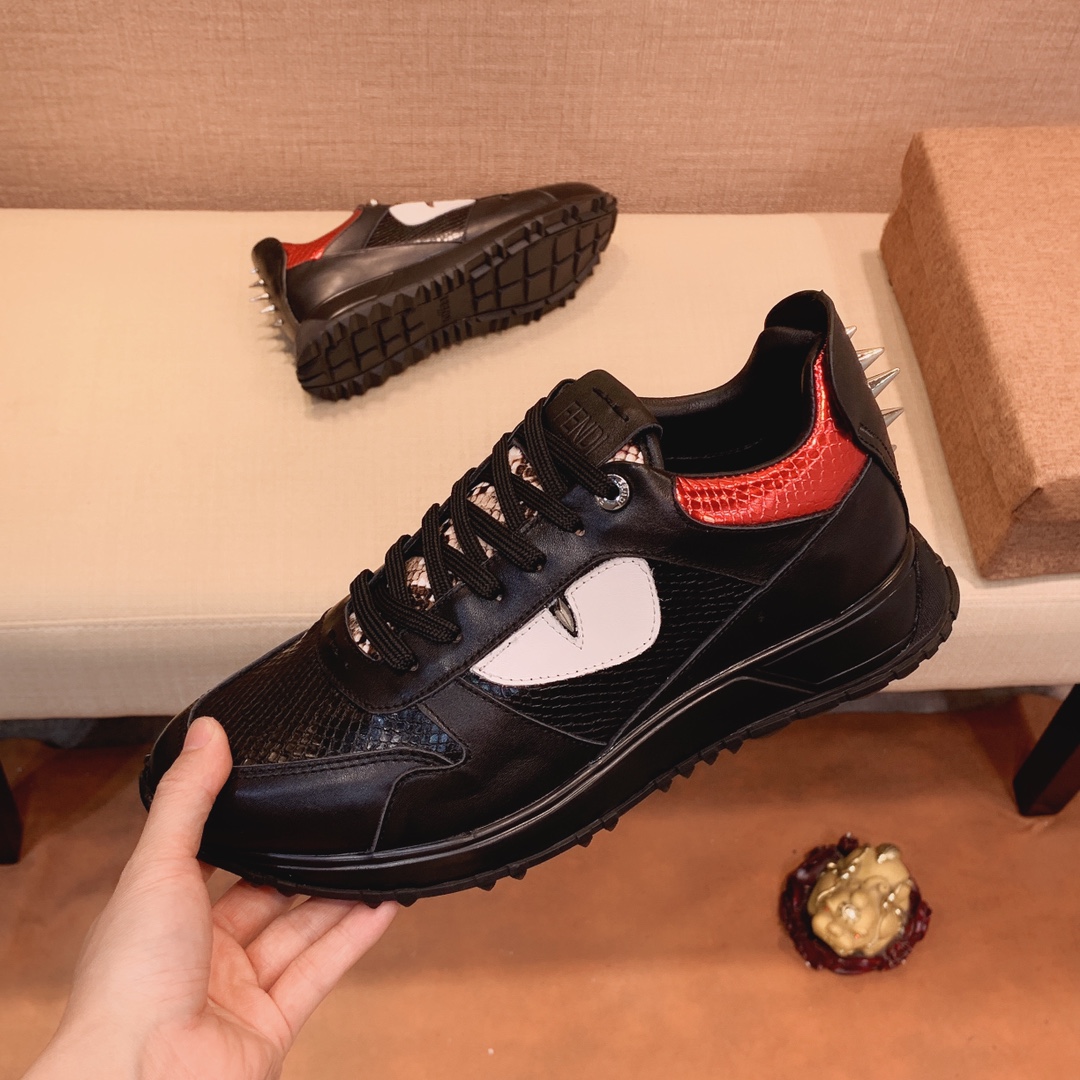 Fendi Low Top Sneakers 15 - vstockx