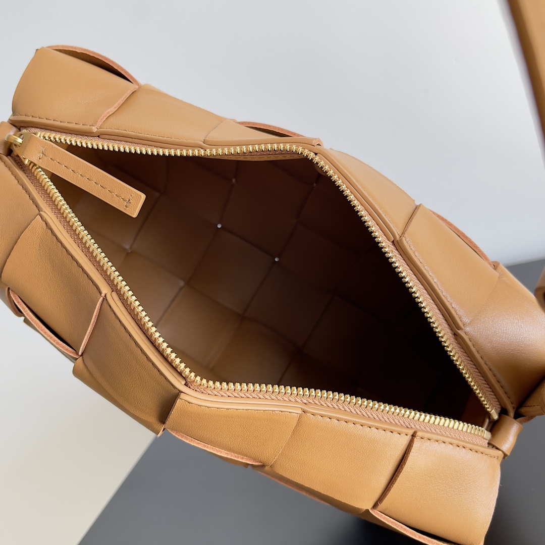 handbags Bottega Veneta 9306 size:28*14*10 - vstockx