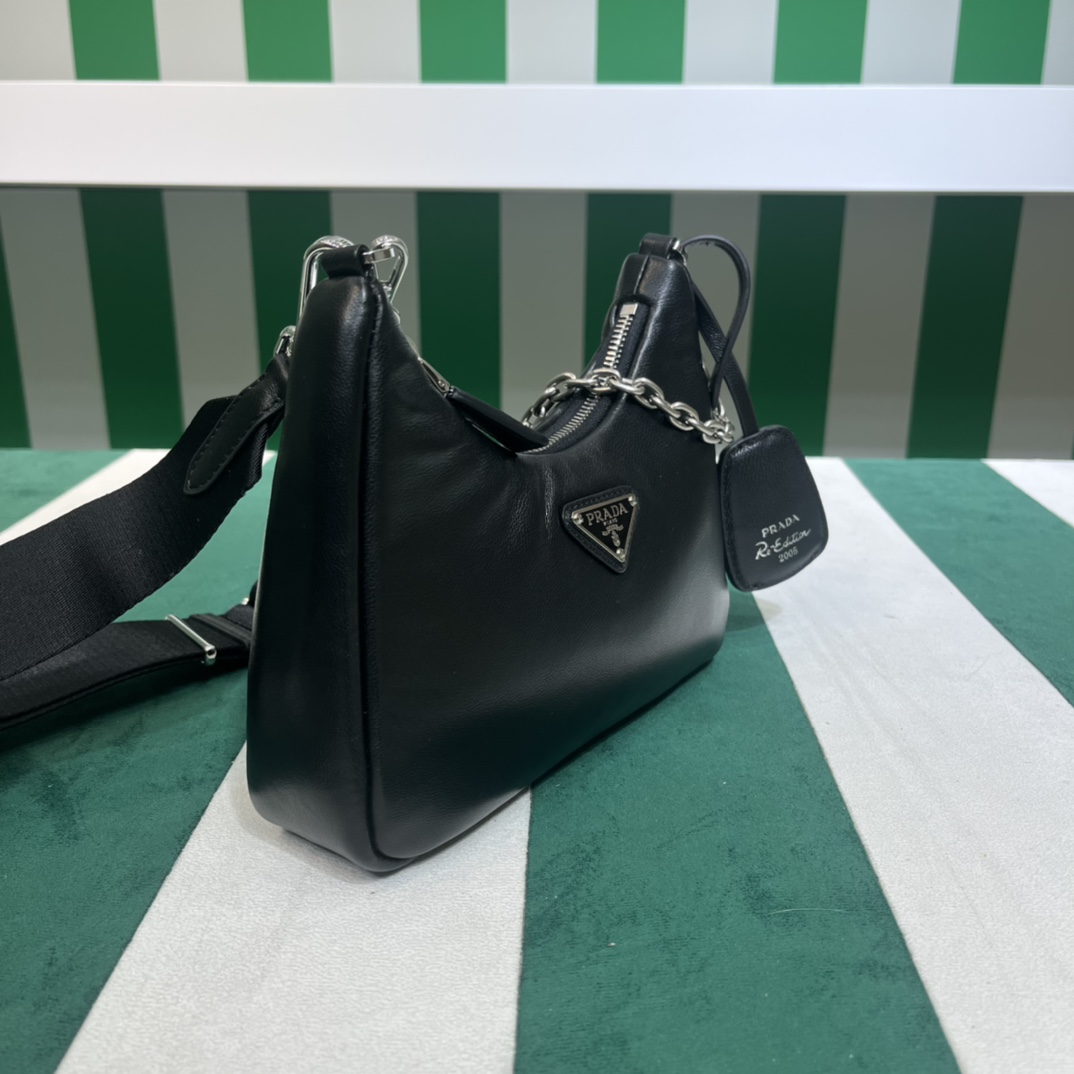 Handbags Prada 1BH240 size:22*12*6 cm - vstockx