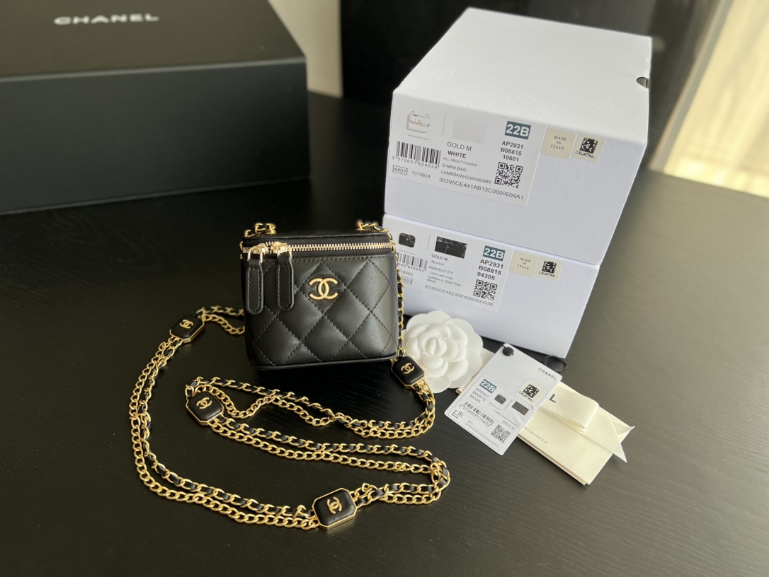 Handbag Chanel 2931 size 8.5cmx11cmx7 cm - vstockx