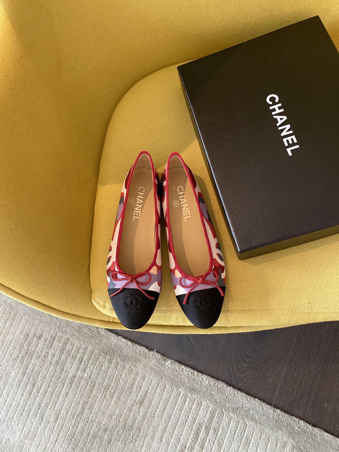 Chanel Ballerinas Fabric & Grosgrain 41 - vstockx