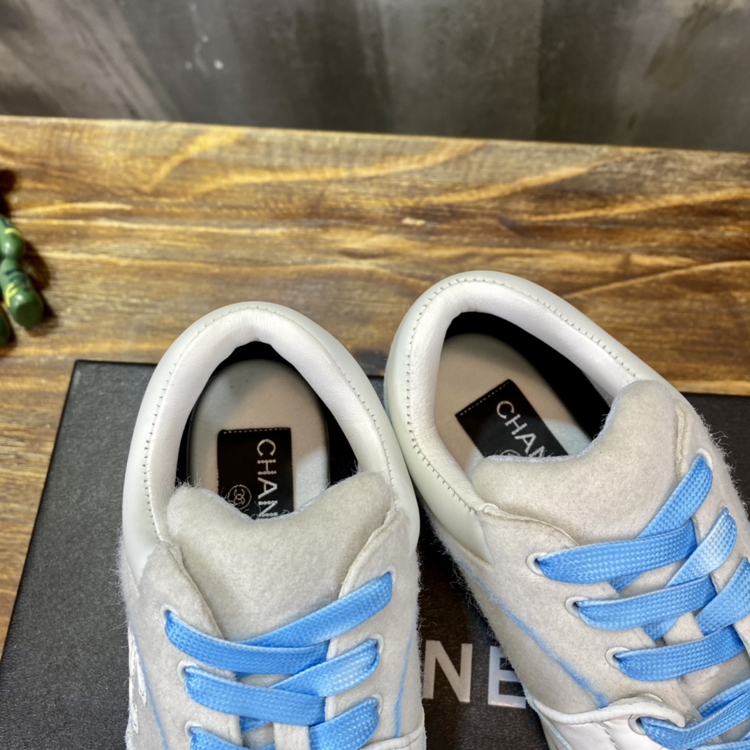 Chanel Fabric & Suede Calfskin Low Top Sneaker 39 - vstockx