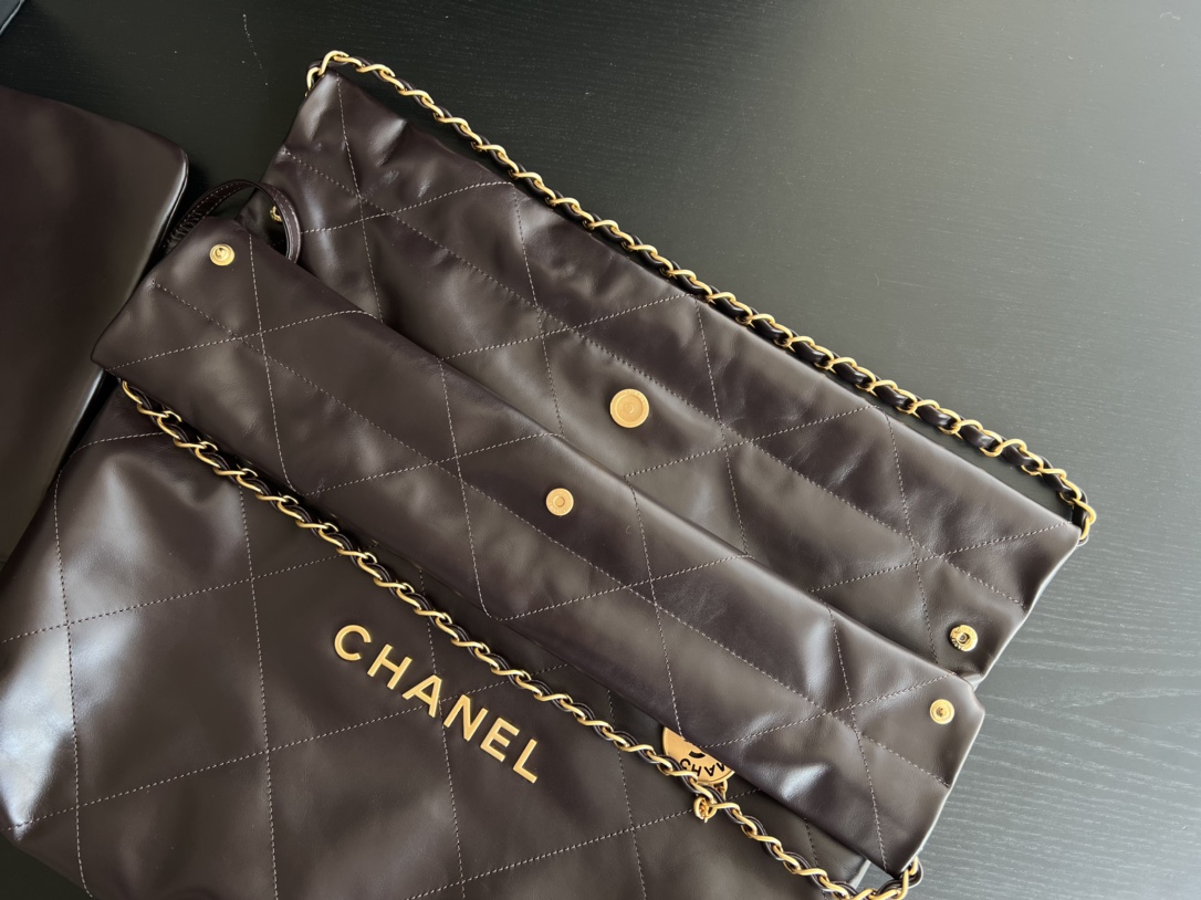 Handbag Chanel size 39cmx42cmx8 cm - vstockx