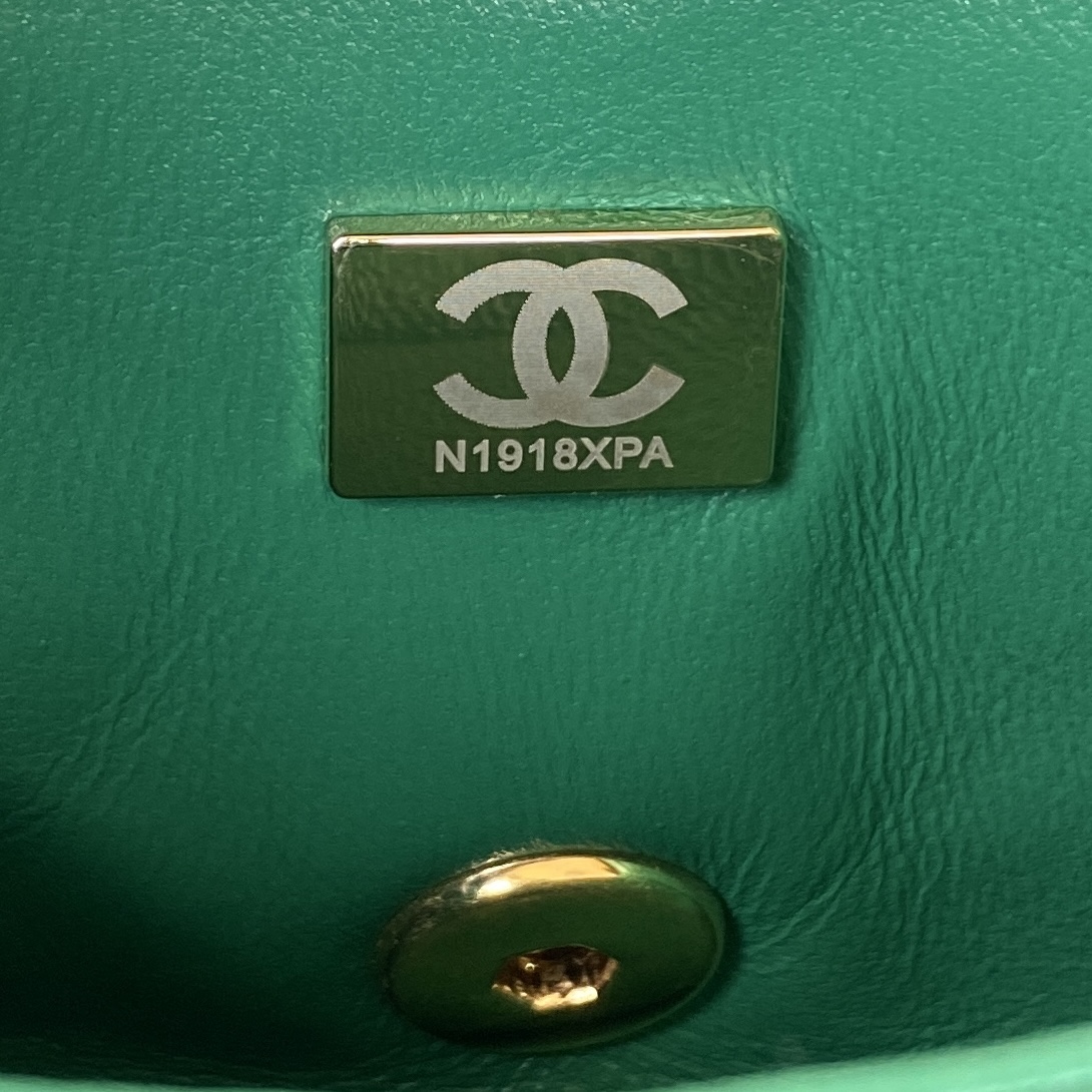 Handbag Chanel AS3365 size 17X8.5X11.5 cm - vstockx