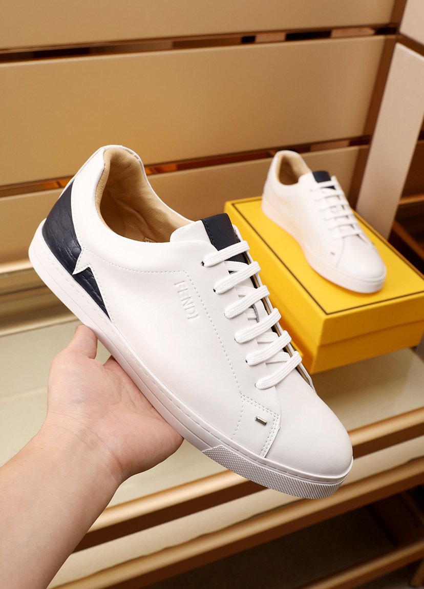 Fendi Low Top Sneakers 7 - vstockx