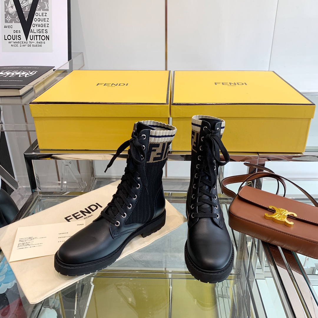 Fendi Boots 15 - vstockx