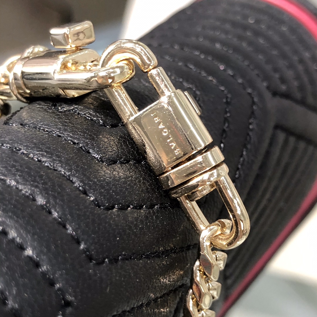 Handbags Bvlgari Serpenti Forever 288104 size:17*11*5 cm - vstockx