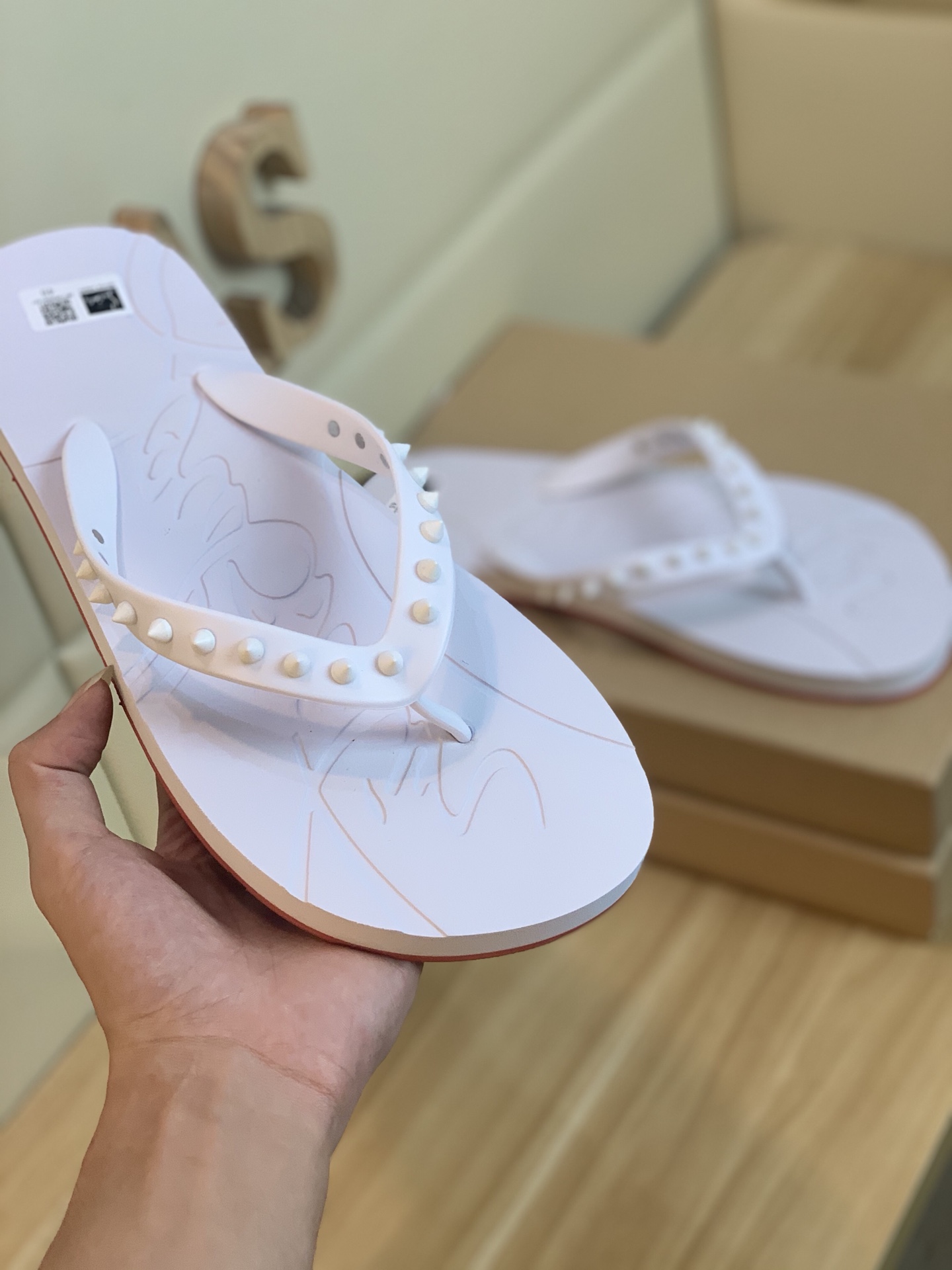 Christian Louboutin Loubi Flip Flat 3 - vstockx