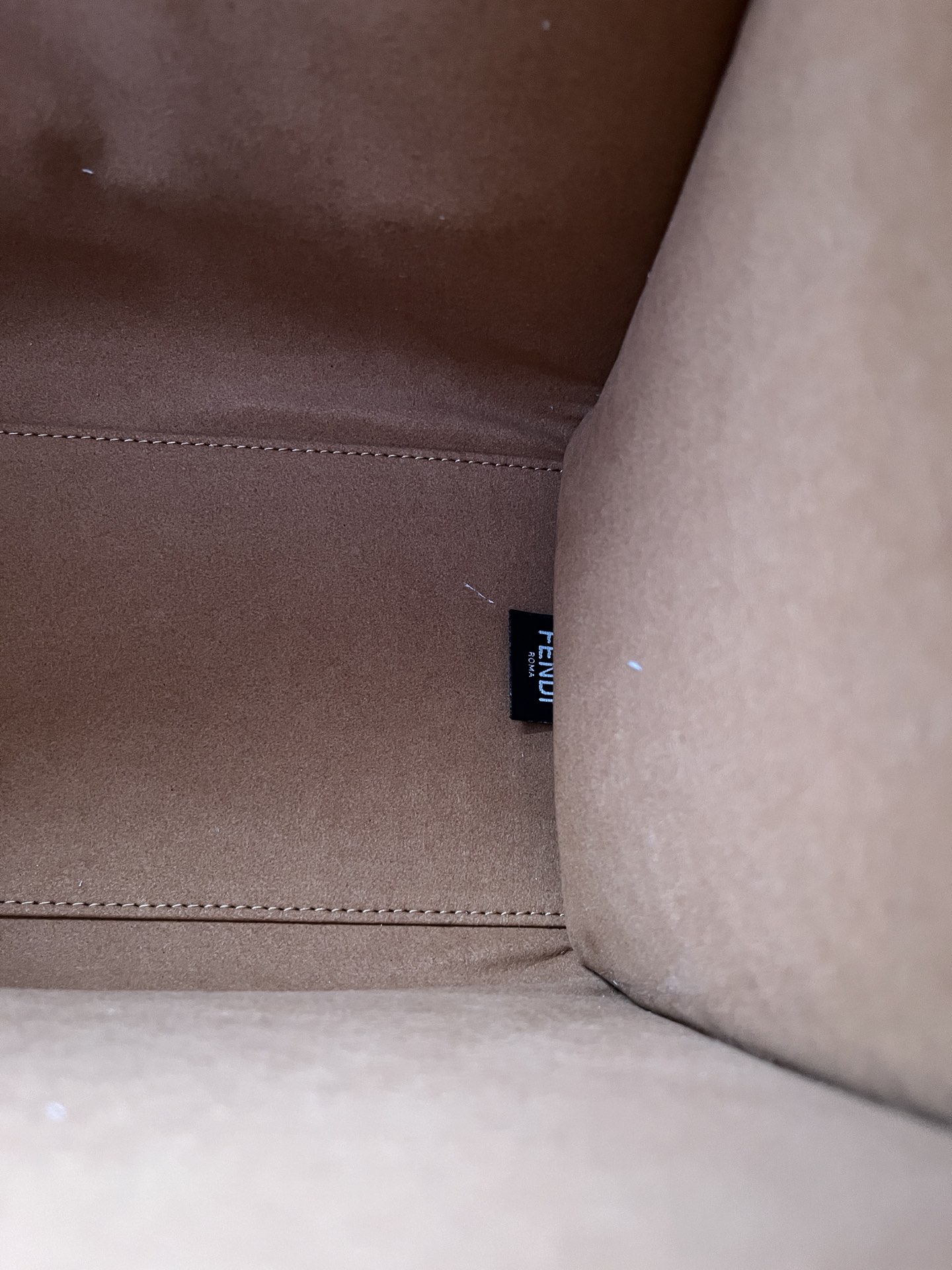 handbags FENDI 877 size:17*35*31 - vstockx