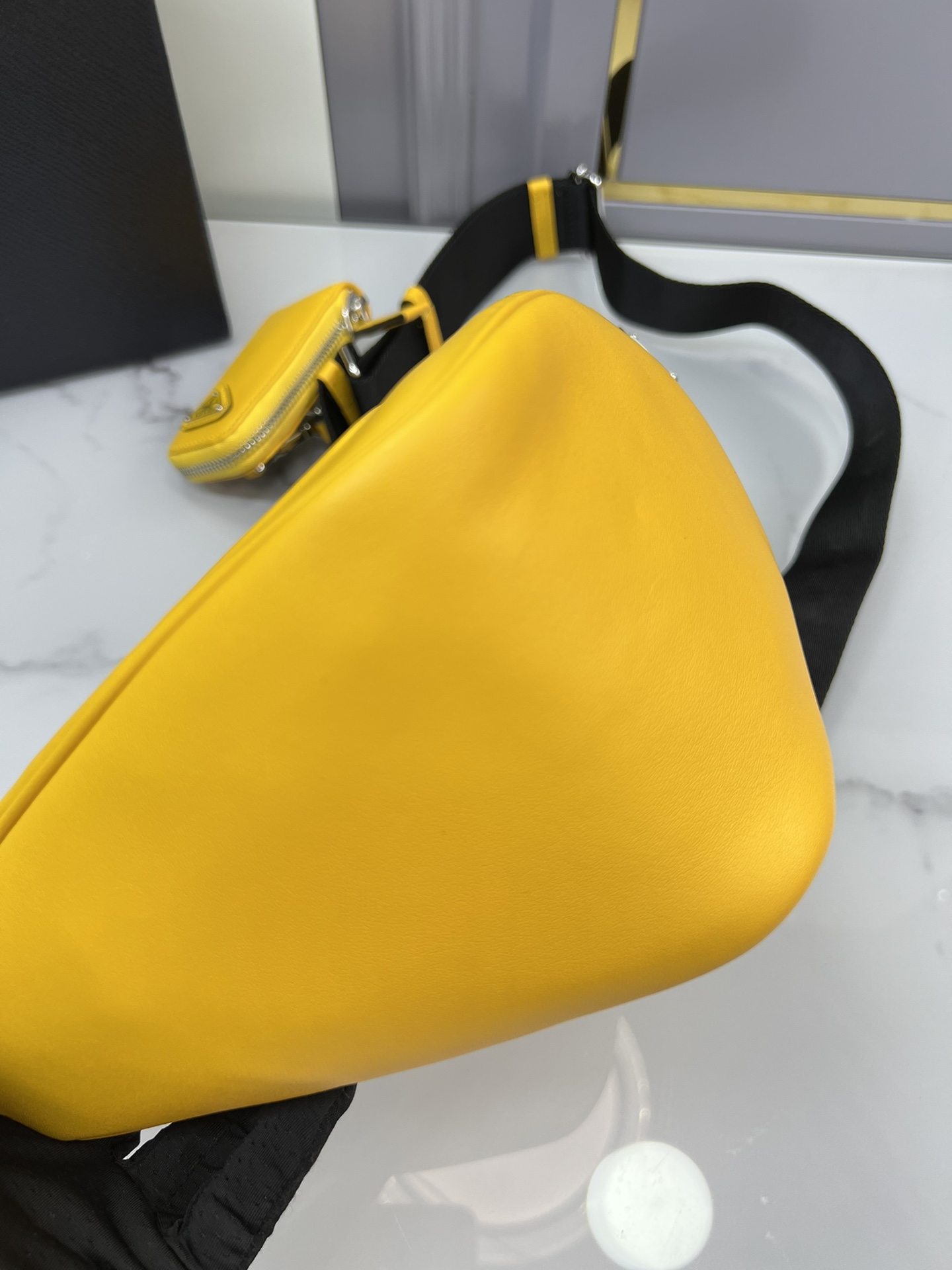 handbags prada 1BH190 26*14*12 - vstockx