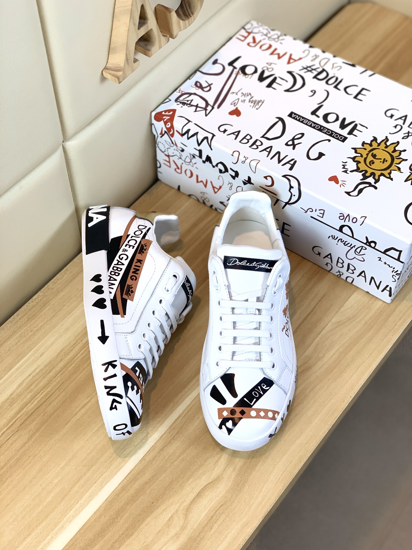 Dolce & Gabbana Low Tops Sneakers 125 - vstockx