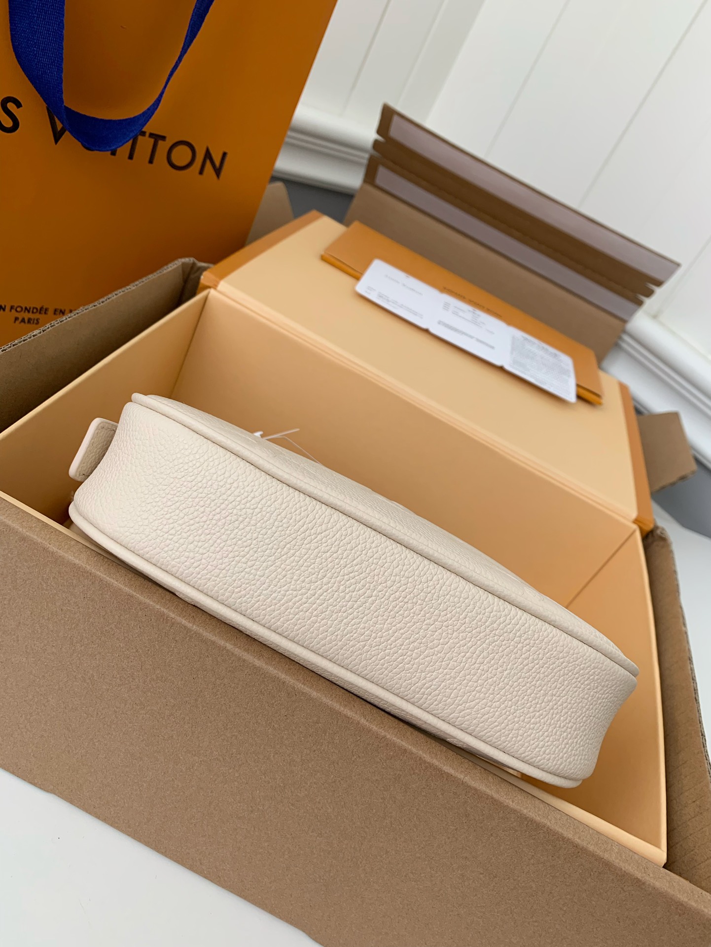 Handbags Louis Vuitton M82391 size:20.5*11*5 cm - vstockx