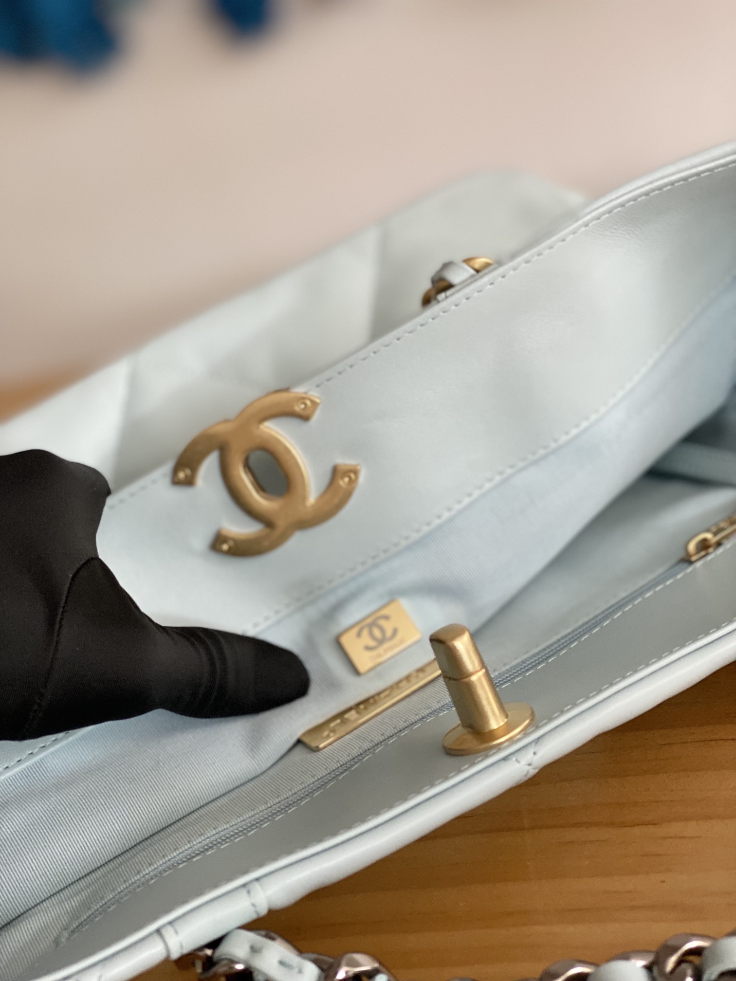 Handbag Chanel AS3660 size 24*41*10.5 - vstockx