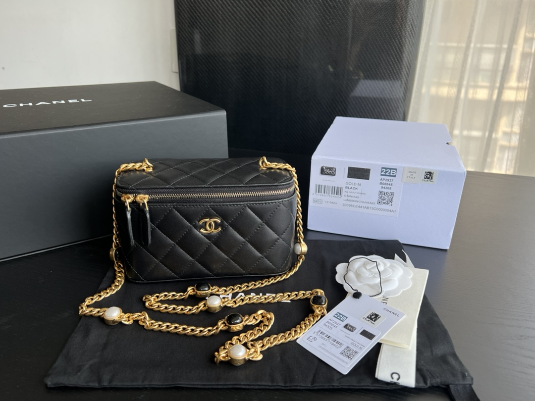 Handbag Chanel AP2937 size 8.5cmx11cmx7 cm - vstockx