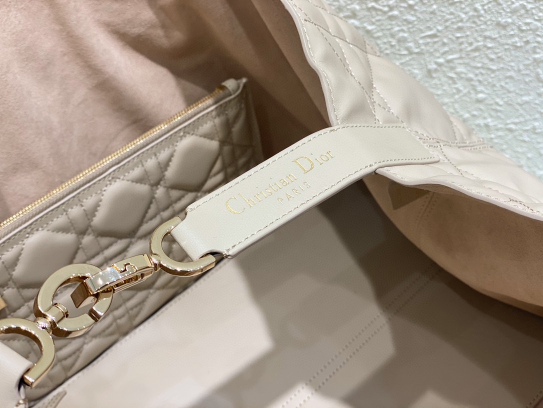 Handbags 6233 size:37 cm - vstockx