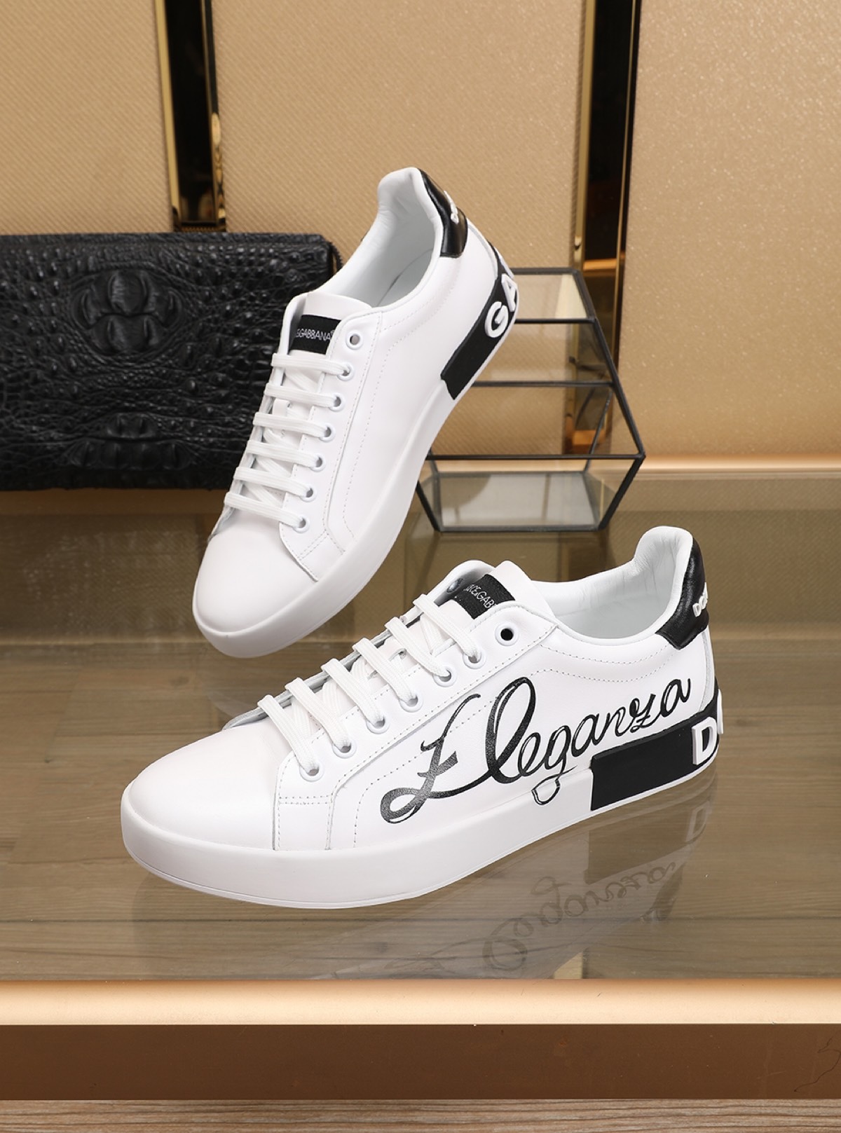 Dolce & Gabbana Low Tops Sneakers 71 - vstockx