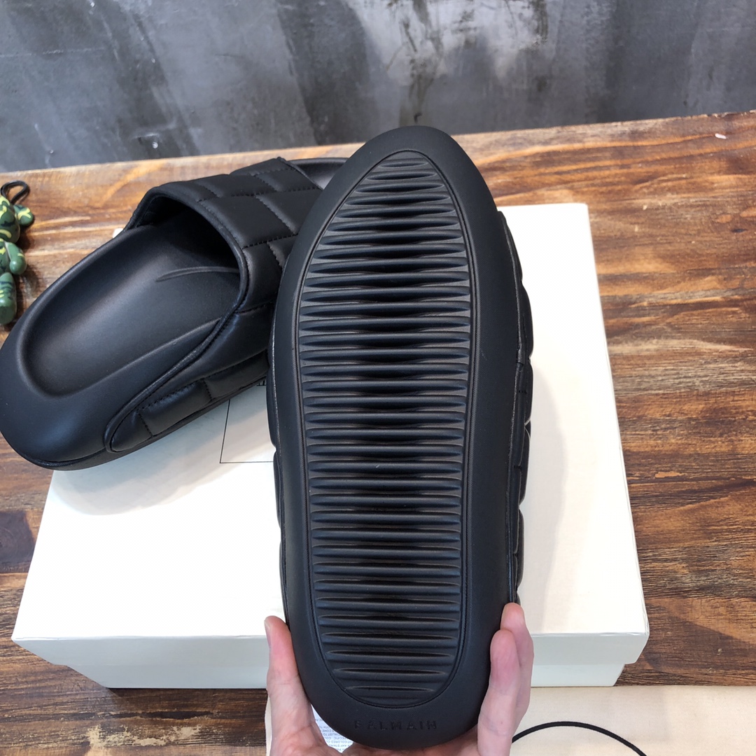 Balmain B-IT Mules Quilted Black - vstockx