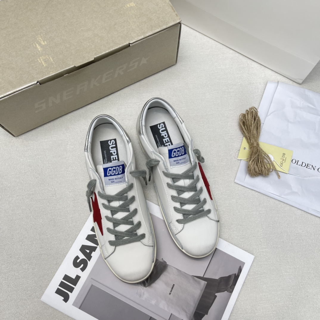 Golden Goose Superstar distressed-finish sneakers 24 - vstockx