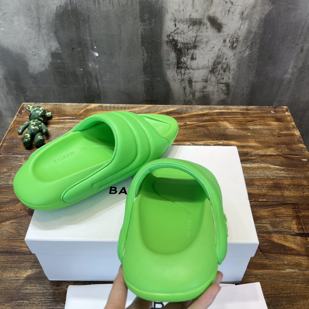 Balmain Quilted leather B-IT mules 5 - vstockx