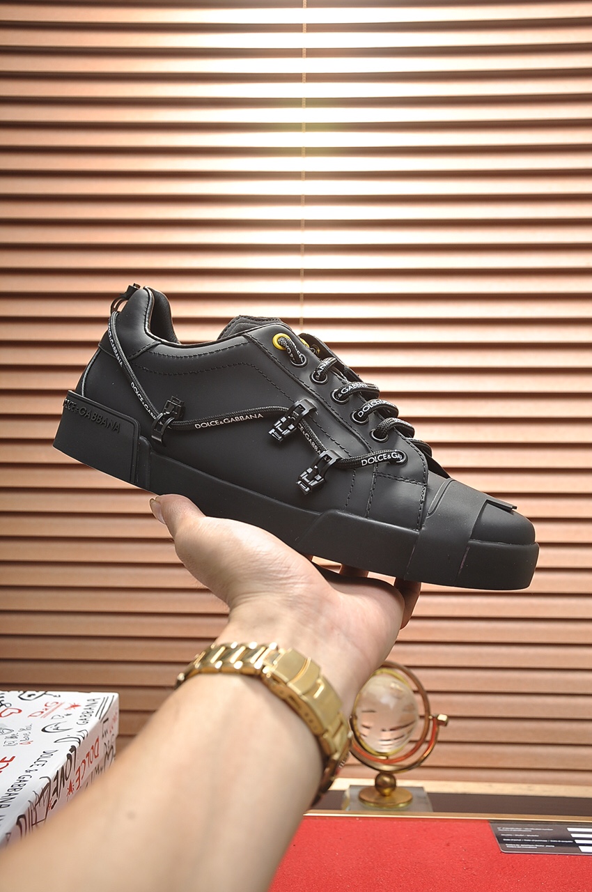 Dolce & Gabbana Low Tops Sneakers 61 - vstockx