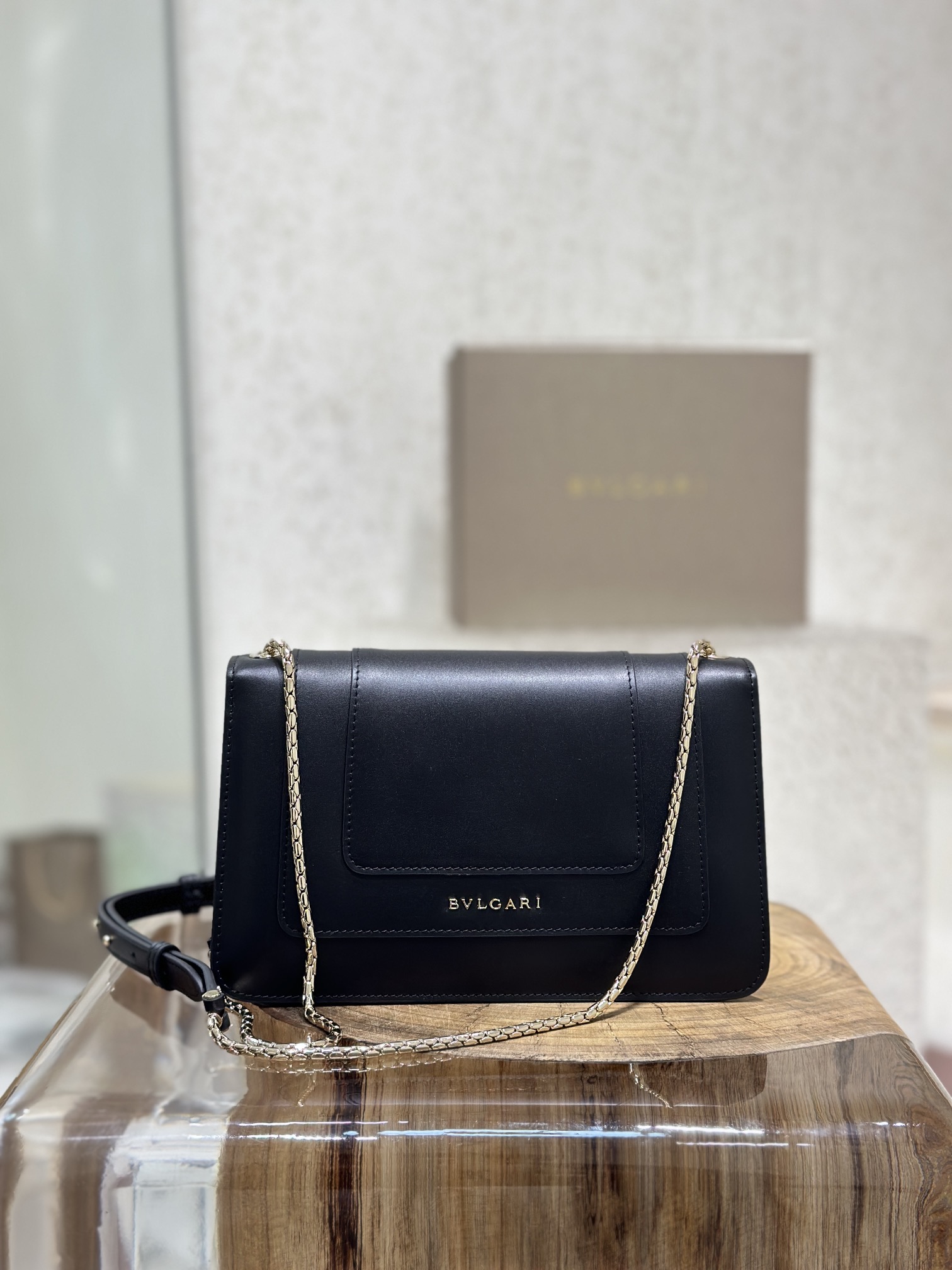Handbags Bvlgari 38102 size:22*13*5.5 cm - vstockx