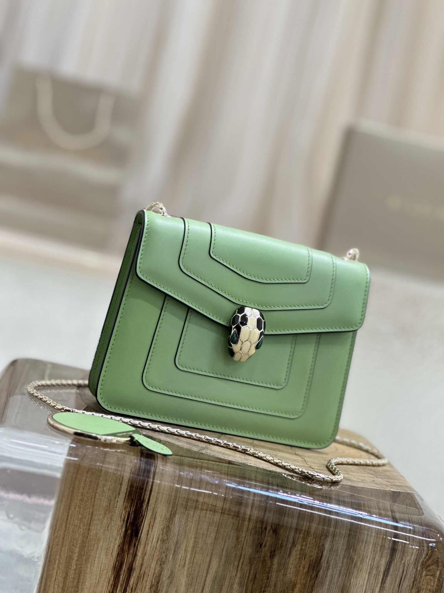 Handbags Bvlgari Serpenti Forever 35107 size:20*15*5 cm - vstockx