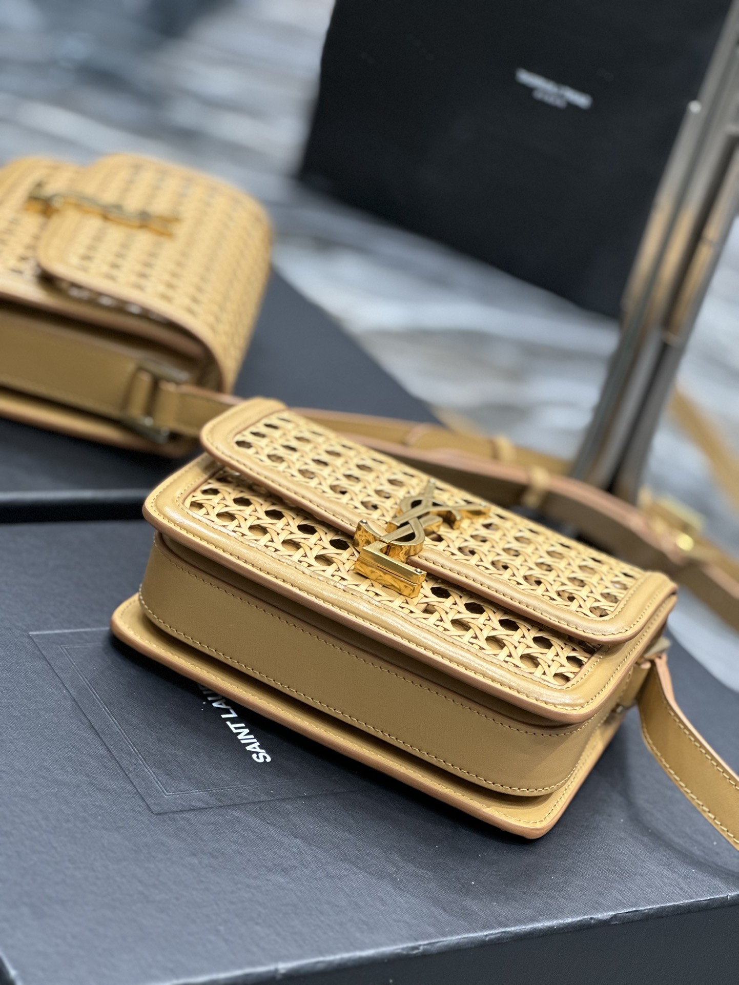 Handbags SAINT LAURENT 634306 size 19  13  5 cm - vstockx