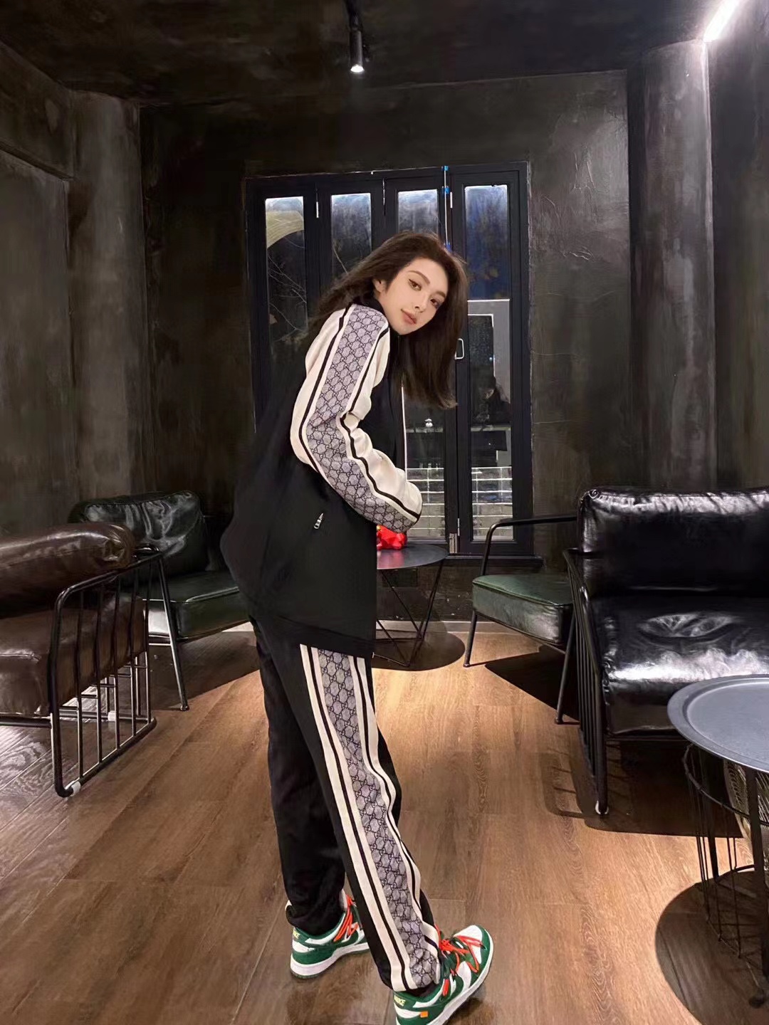 Clothes Gucci 408 - vstockx