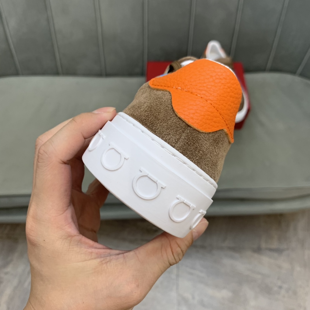 Salvatore Ferragamo Gancini Sneaker 13 - vstockx