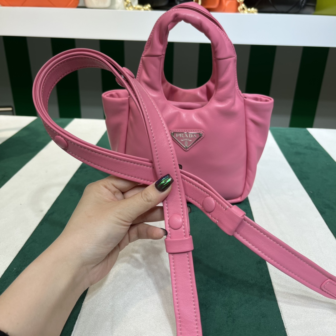Handbags Prada 1BA359 size:15.5*10*18 cm - vstockx