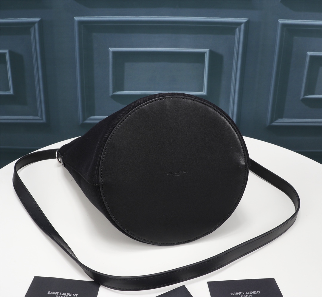 Handbags SAINT LAURENT 669299 size 20  30  28.5 cm - vstockx